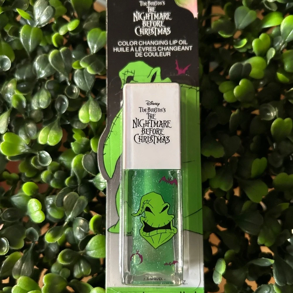 Wet n Wild COLOR CHANGING LIP OIL- TRUTH OR SCARE